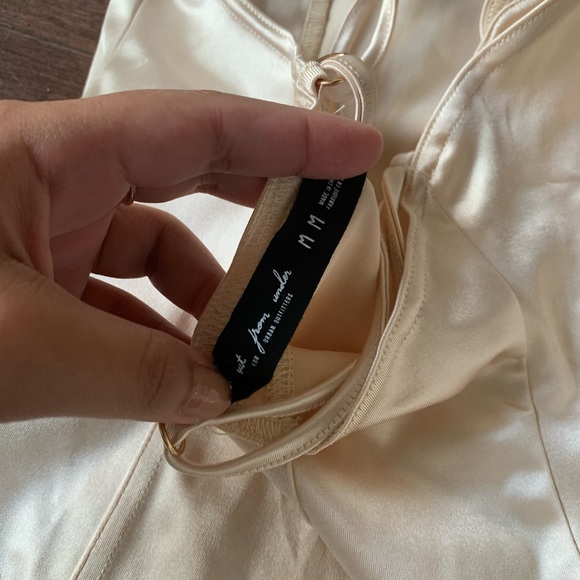 Urban Outfitters Mi Amor Notched Bodysuit - Picture 7 of 10